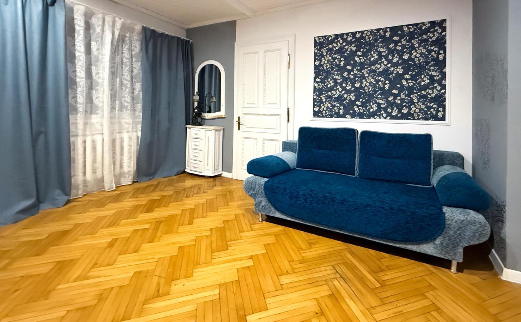 Teodora Square Apartments Площа Святого Теодора Leopoli Esterno foto